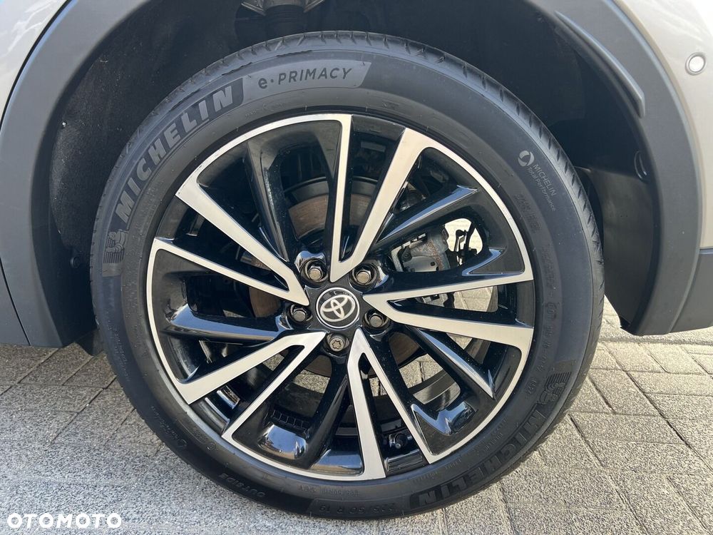 Toyota C-HR - 26