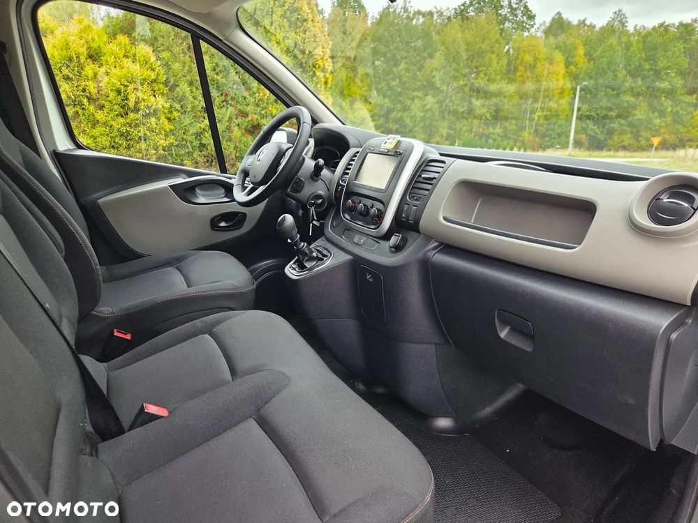 Renault Trafic - 19