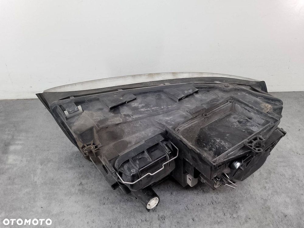LAMPA PRZÓD LEWA AUDI A4 B6 8E0941003F 89305690 VALEO - 9