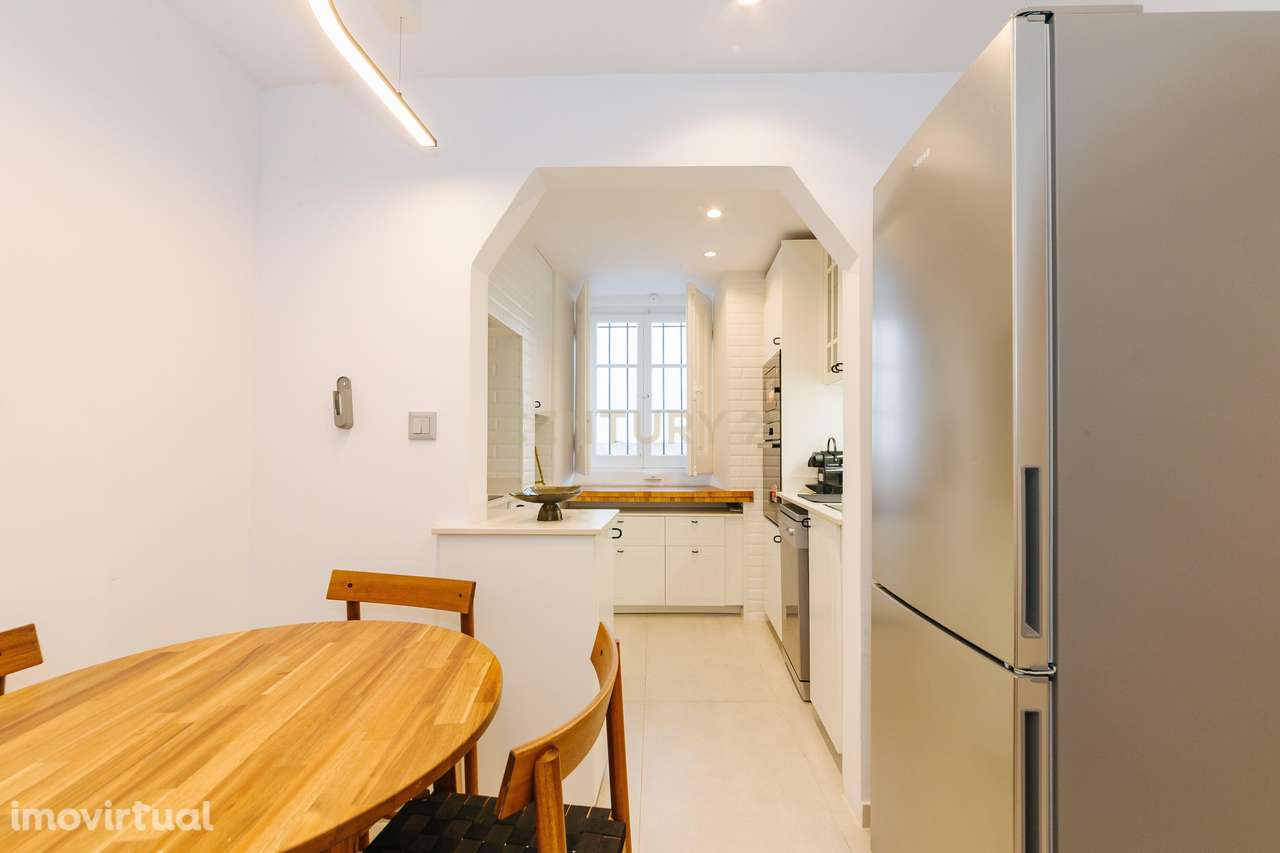 Apartamento T2  Mobilado para arrendamento no Bairro Alto - Grande imagem: 2/16