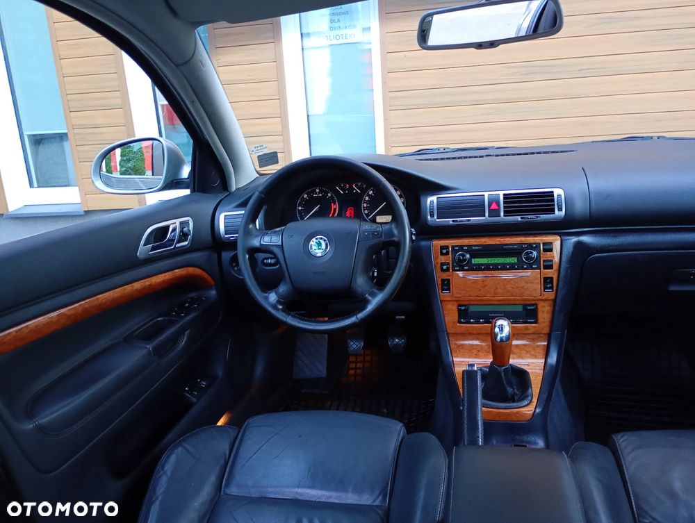 Skoda Superb 2.0 TDI DPF Platinum - 33