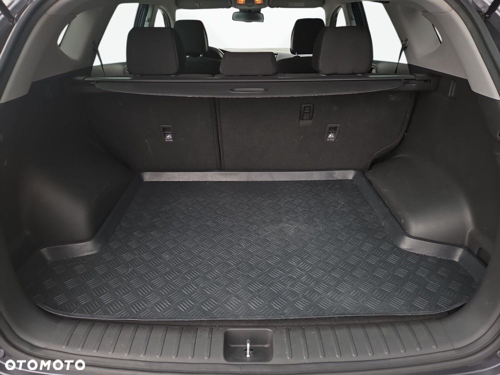 Hyundai Tucson 2.0 CRDI BlueDrive Style 2WD - 22