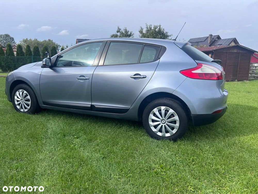Renault Megane 1.6 16V 110 Authentique - 11