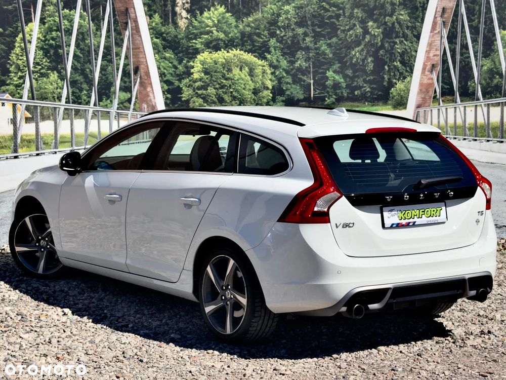 Volvo V60 T5 Geartronic Powershift RDesign - 10
