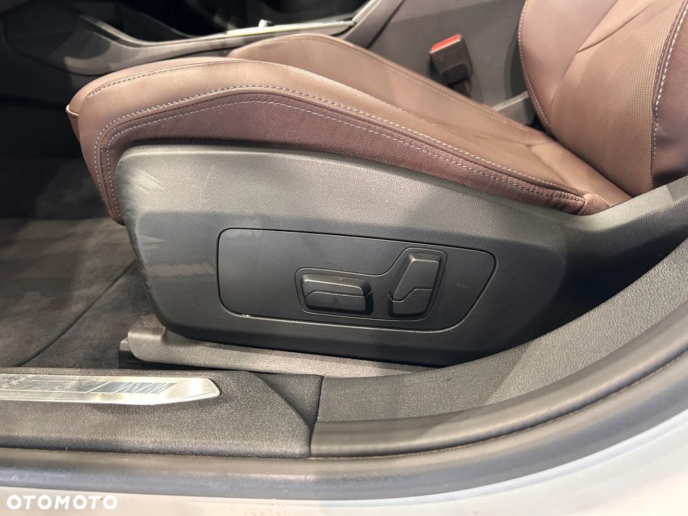BMW Seria 1 - 18
