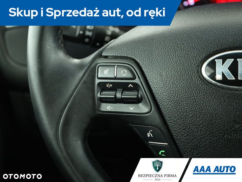 Kia Ceed - 14