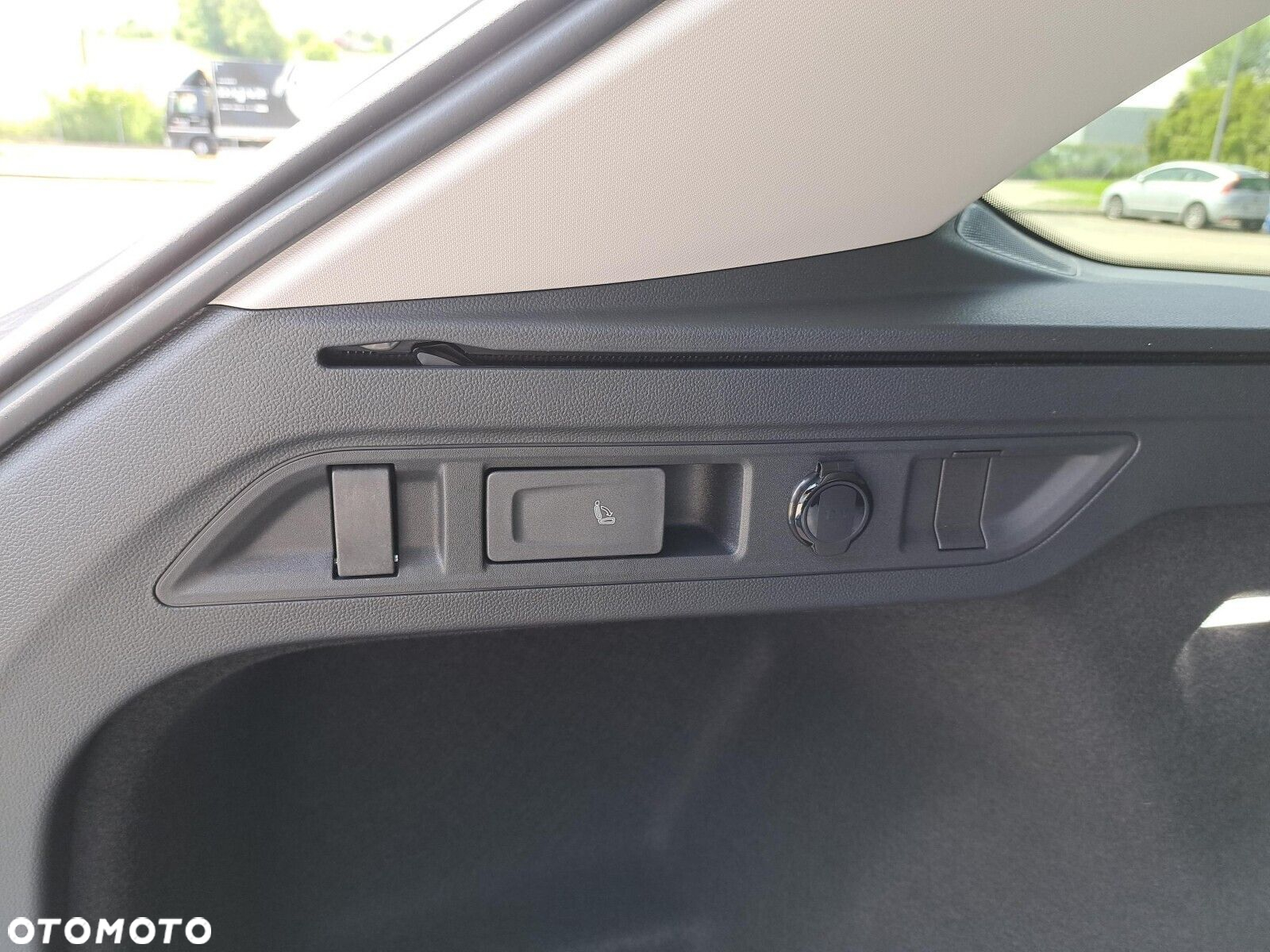 Volkswagen Passat 1.5 TSI EVO Elegance DSG - 24