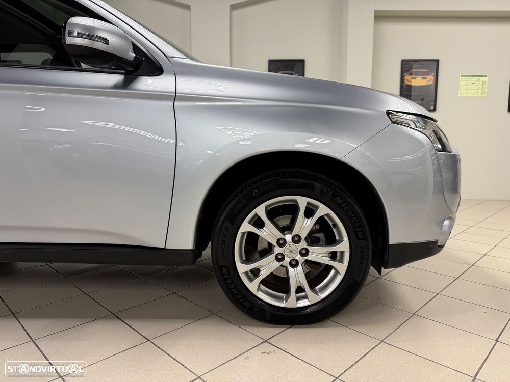 Mitsubishi Outlander 2.2 DI-D Intense - 3