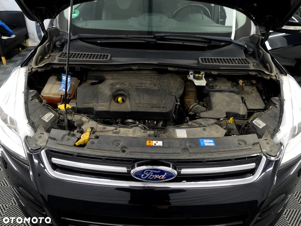 Ford Kuga 2.0 TDCi FWD Titanium - 39