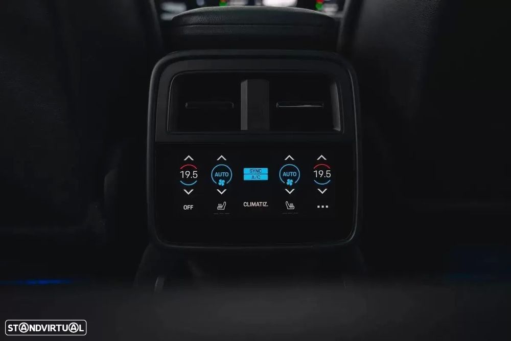 Porsche Taycan 4S — fotografia 35