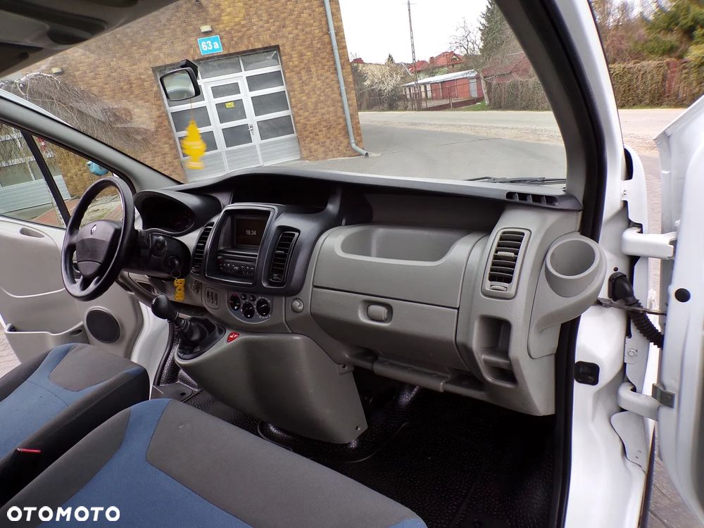Renault TRAFIC - 16