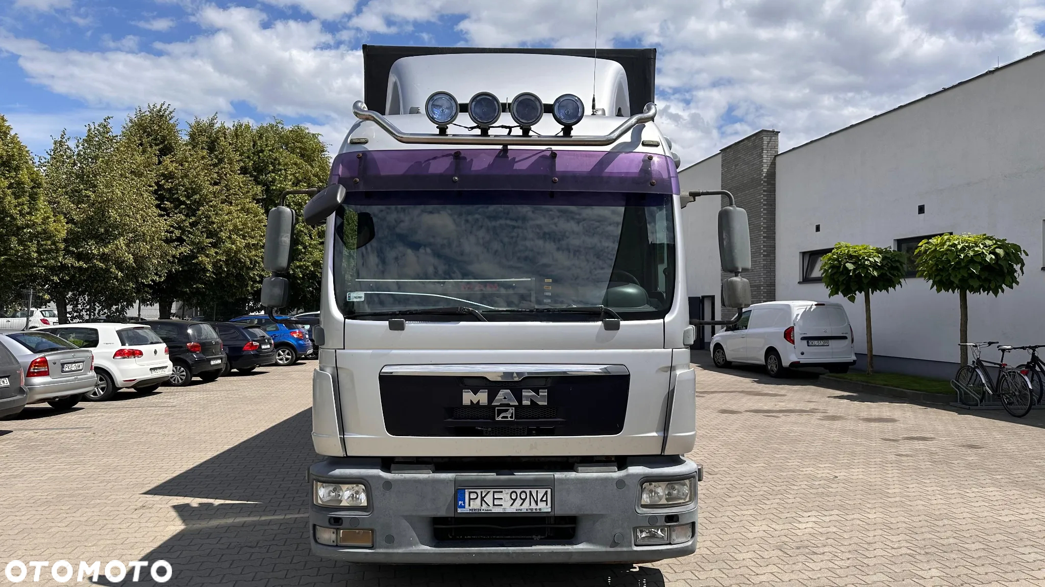 MAN TGL 12.250 4X2 BL - 3