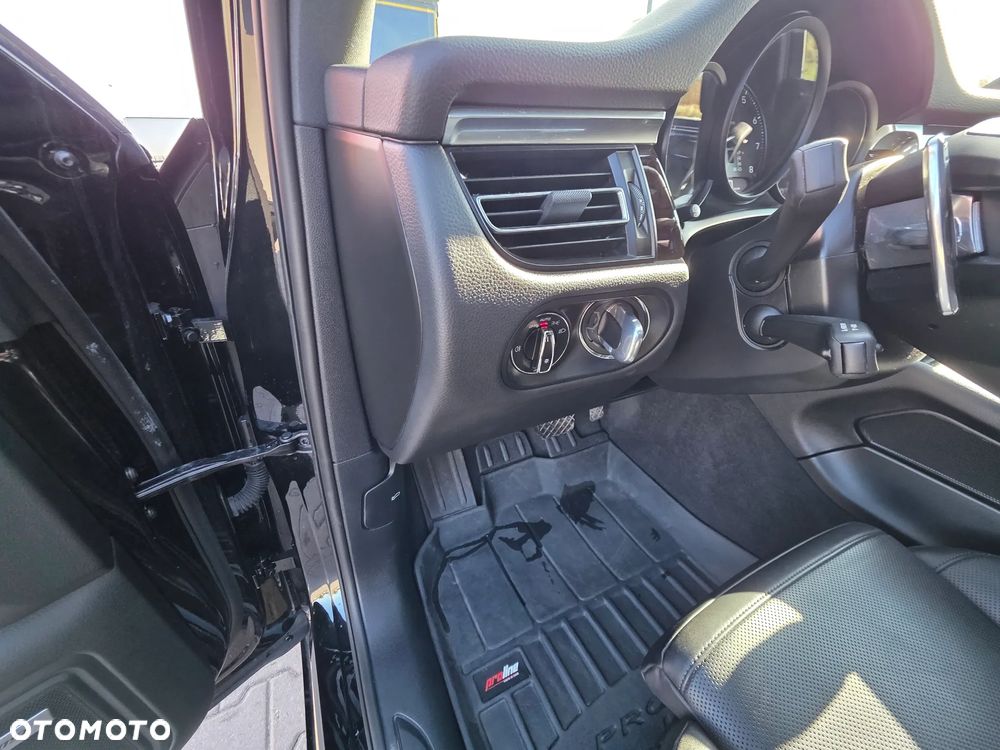 Porsche Macan Standard - 20