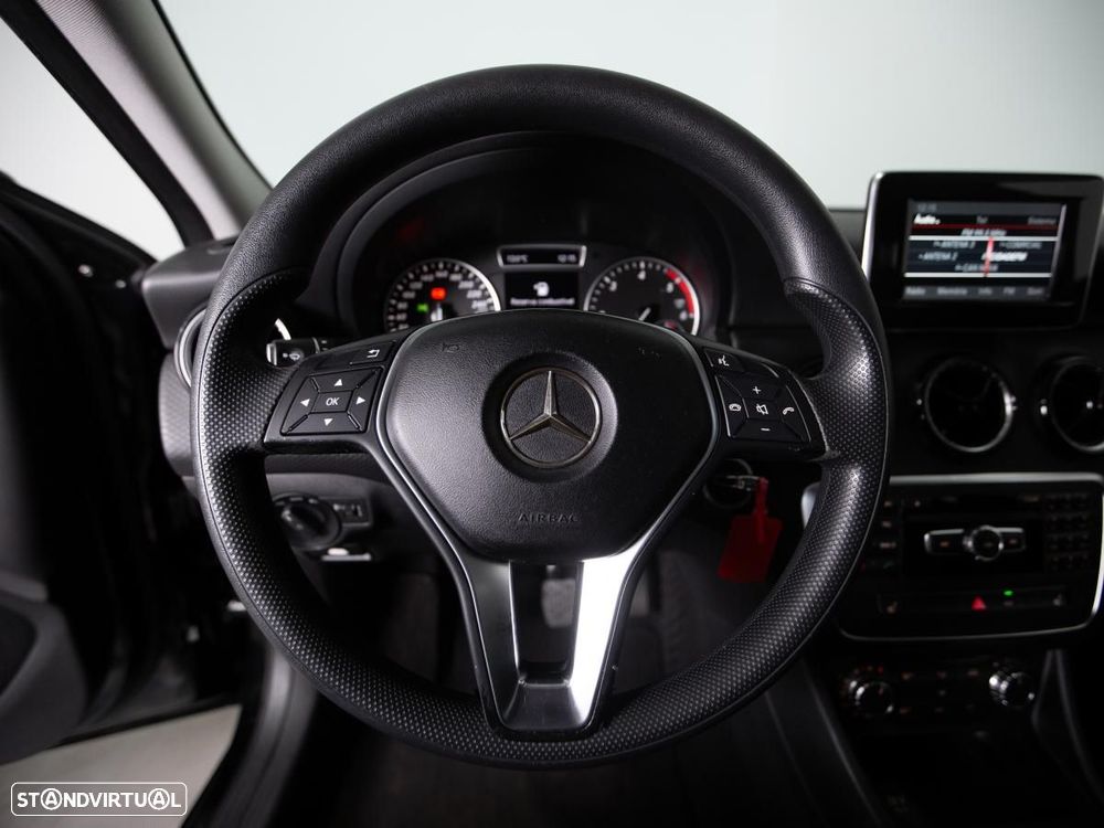 Mercedes-Benz A 180 - 16