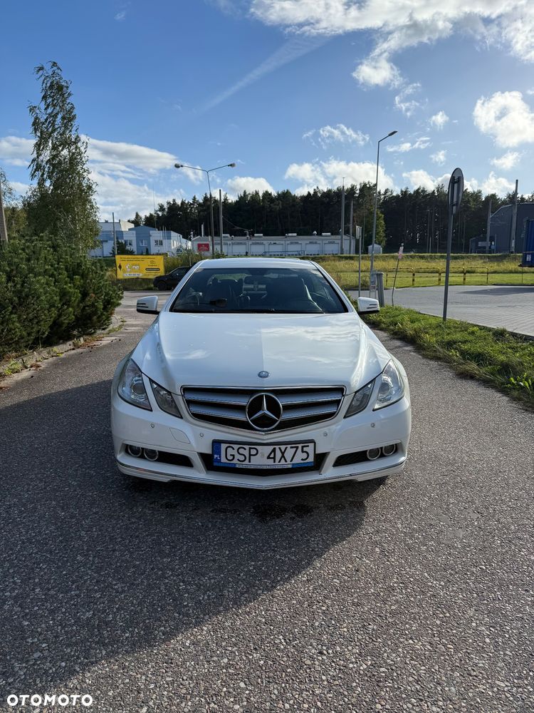 Mercedes-Benz Klasa E 250 CGI BlueEff - 4