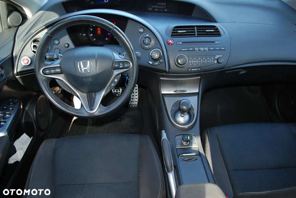 Honda Civic 1.4 i-VTEC - 22