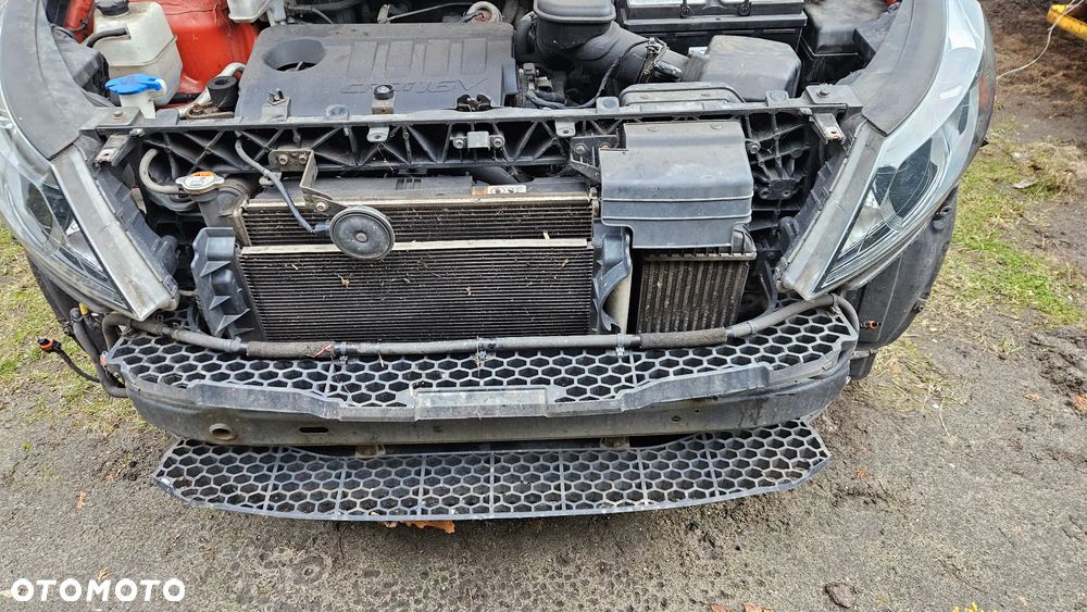 Kia Sportage III pas przedni kompletny 1,7 crdi