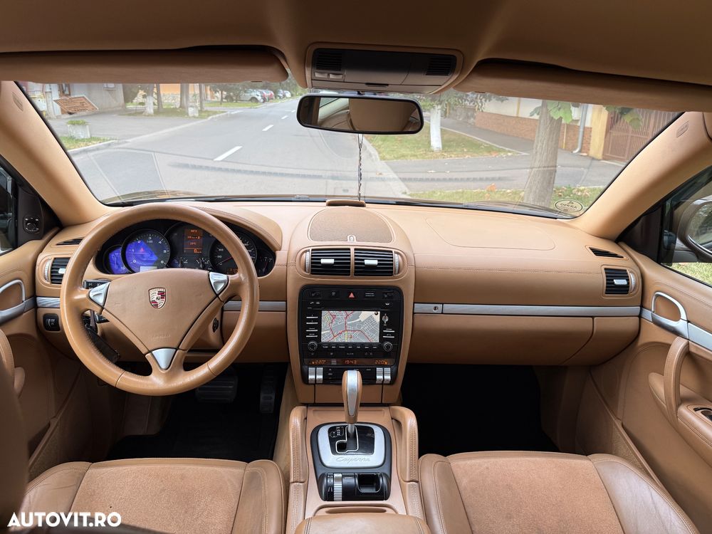 Porsche Cayenne 3.0 L V6 - 5