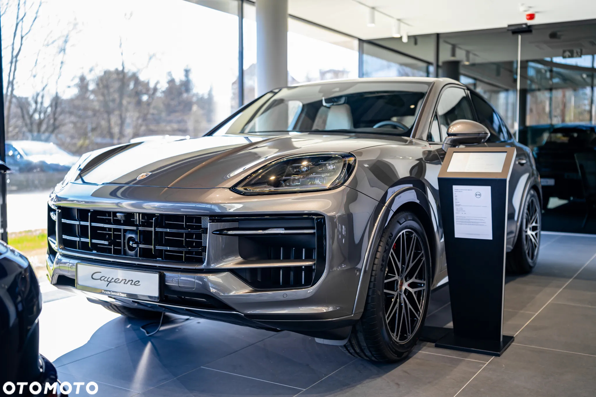 Porsche Cayenne Coupe S - 23