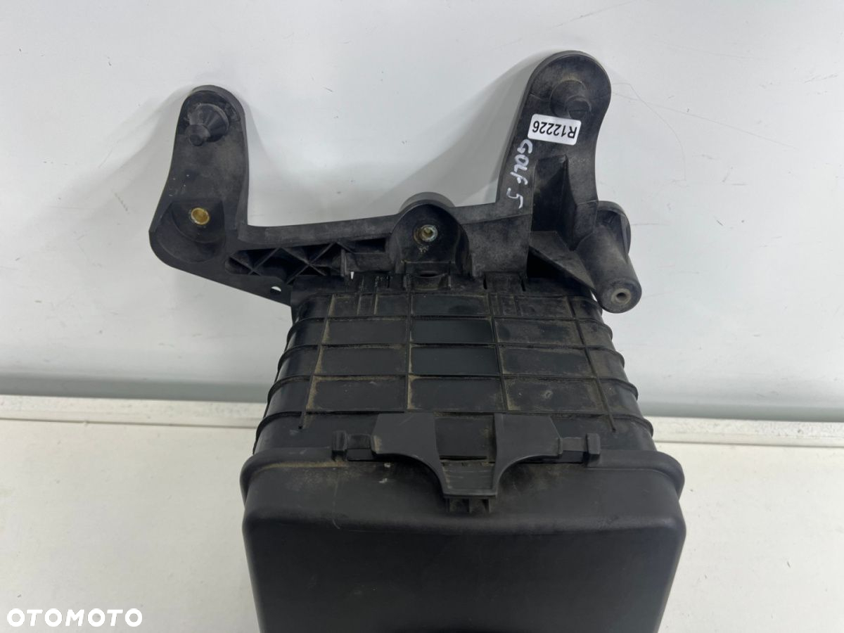 Podstawa akumulatora VW Golf V obudowa mocowanie pokrywa 1k0915335c 1k0915336b 1k0915443a 1k0915333c - 3