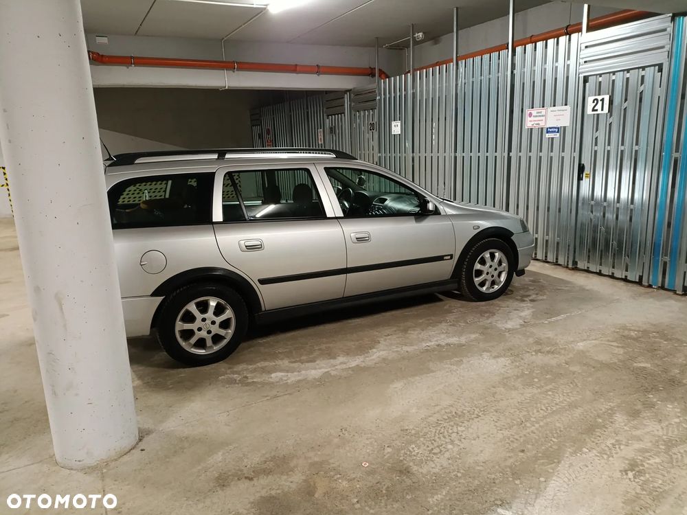 Opel Astra - 2