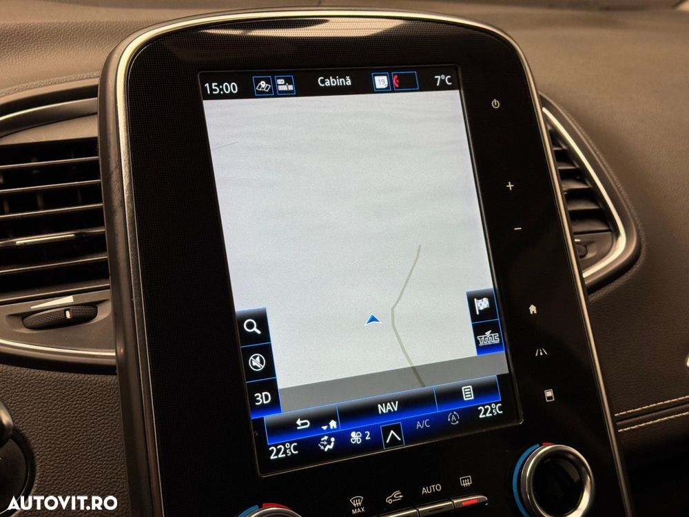 Renault Grand Scenic - 12