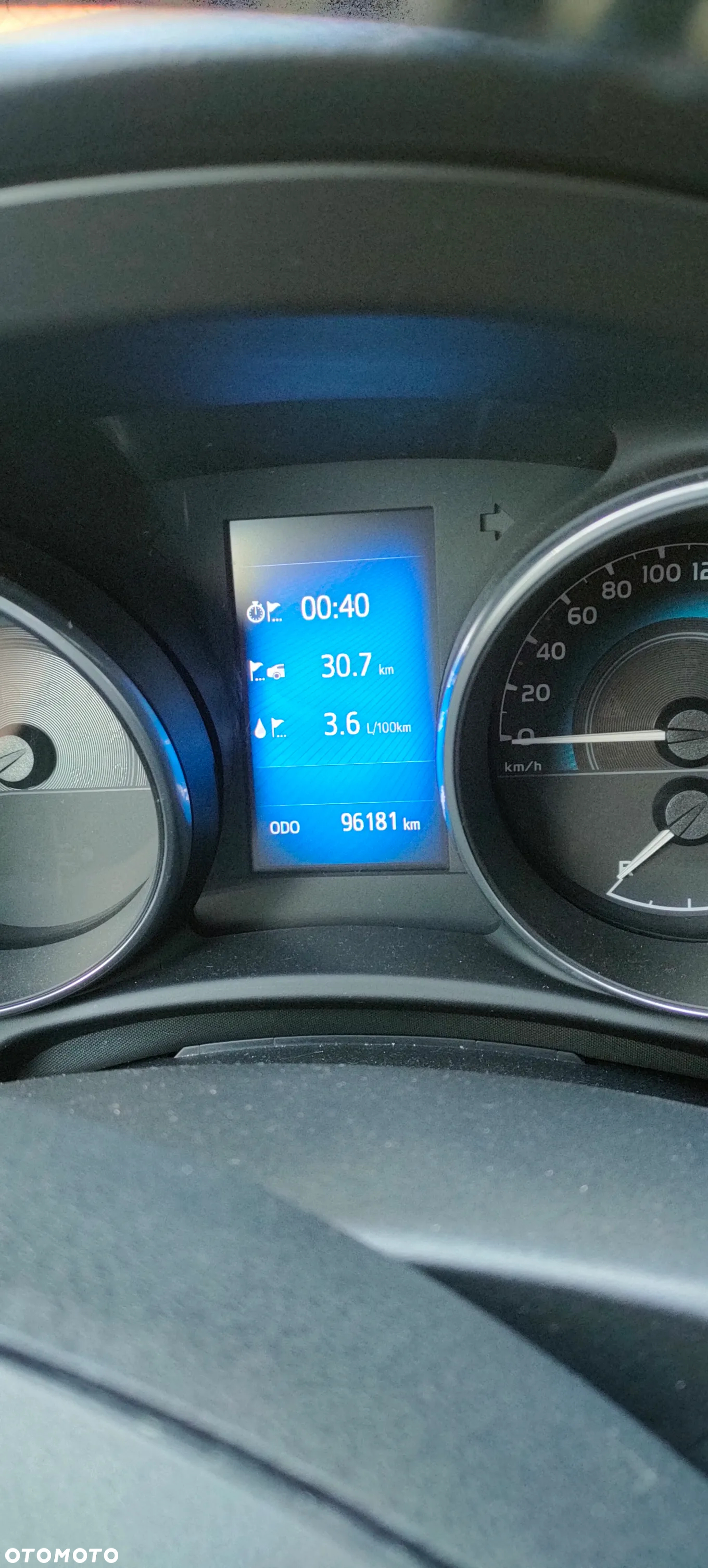 Toyota Auris Hybrid 135 Selection - 25