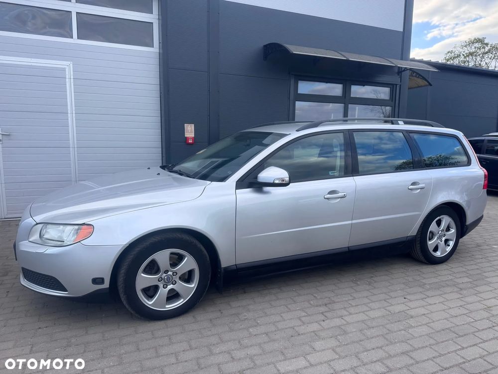 Volvo V70 2.5T Summum - 26