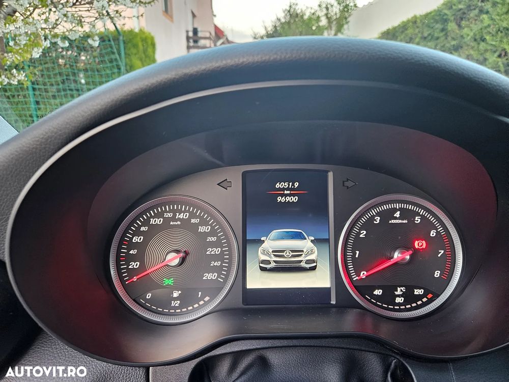 Mercedes-Benz C 180 9G-TRONIC Night Edition - 16