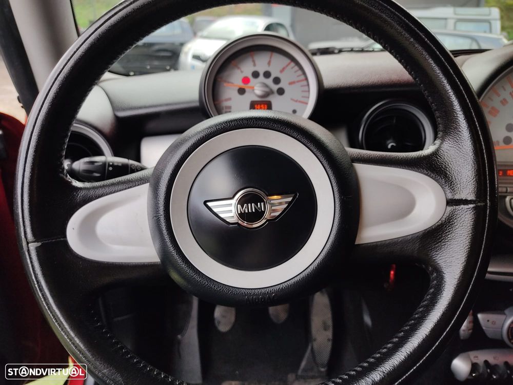 MINI 3 Portas Cooper D - 17