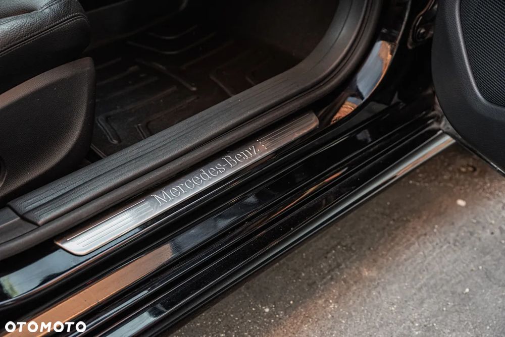 Mercedes-Benz CLA 250 4Matic 7G-DCT AMG Line - 9