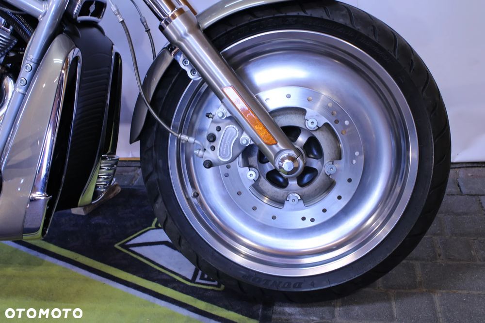 Harley-Davidson V-Rod Street Rod - 7