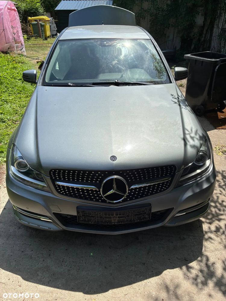 Mercedes-Benz Klasa C 180 CGI Automatik BlueEFFICIENCY Avantgarde - 1