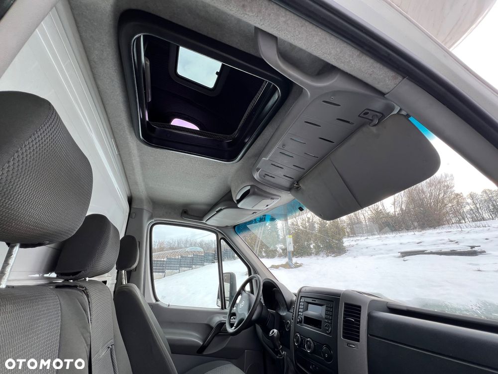 Volkswagen Crafter - 9