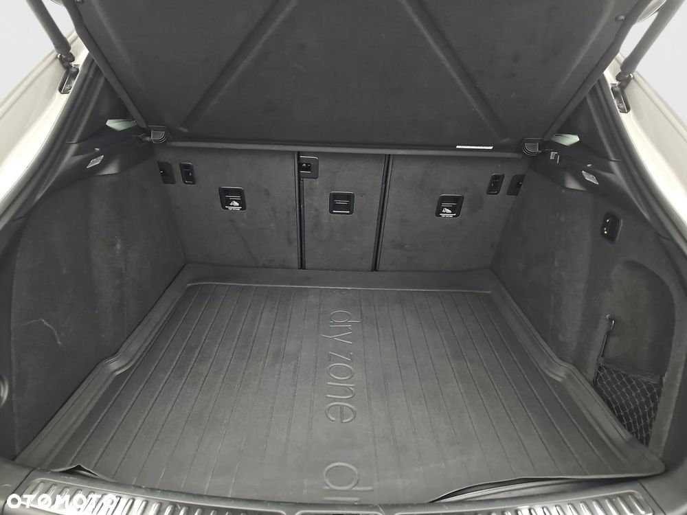 Porsche Macan Standard - 38