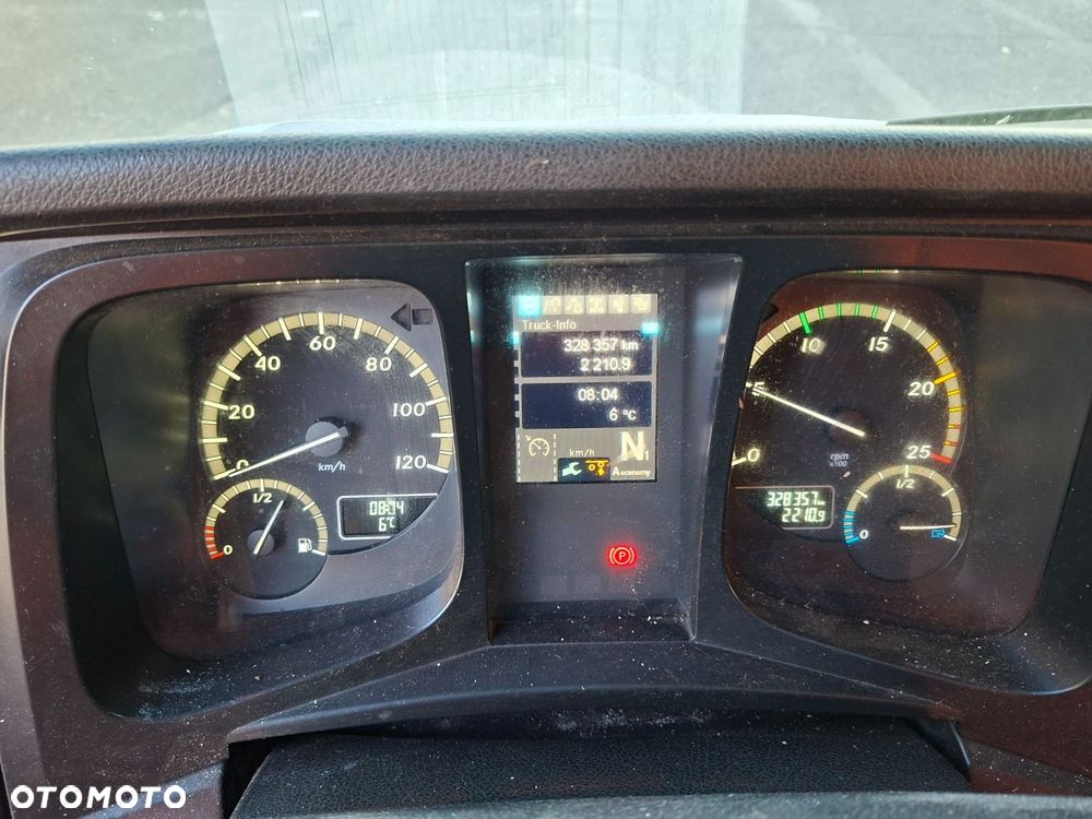 Versalift Antos 2533 L 6X2 - 20