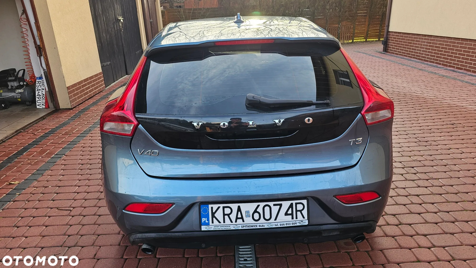 Volvo V40 T3 Momentum - 27
