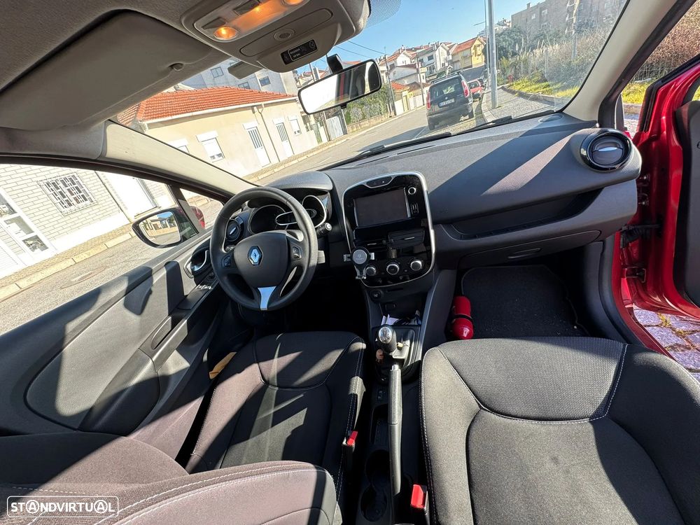 Renault Clio 1.5 dCi Comfort - 12