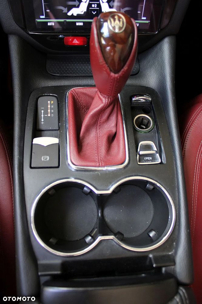 Maserati GranCabrio - 33
