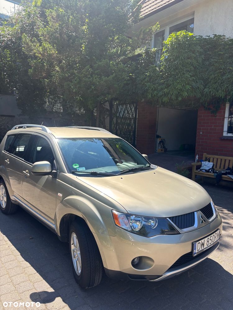 Mitsubishi Outlander 2.0 DI-D 4WD Intense - 7