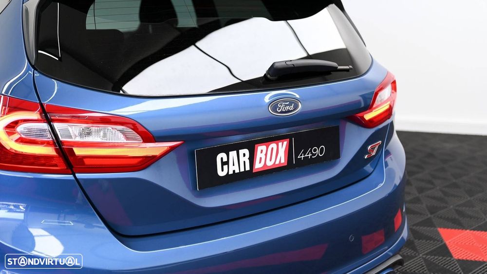 Ford Fiesta 1.5 EcoBoost S&S ST X - 17