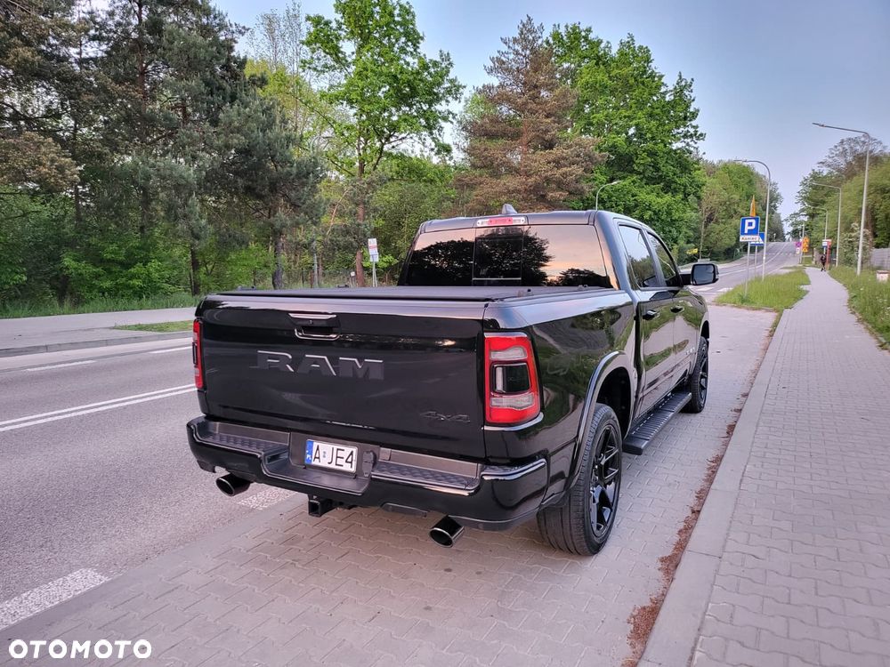 RAM 1500 5.7 Crew Cab Shortbed Bighorn Black - 4