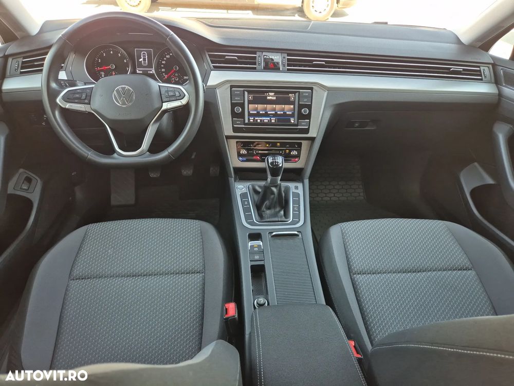 Volkswagen Passat 1.5 TSI ACT Advance - 16