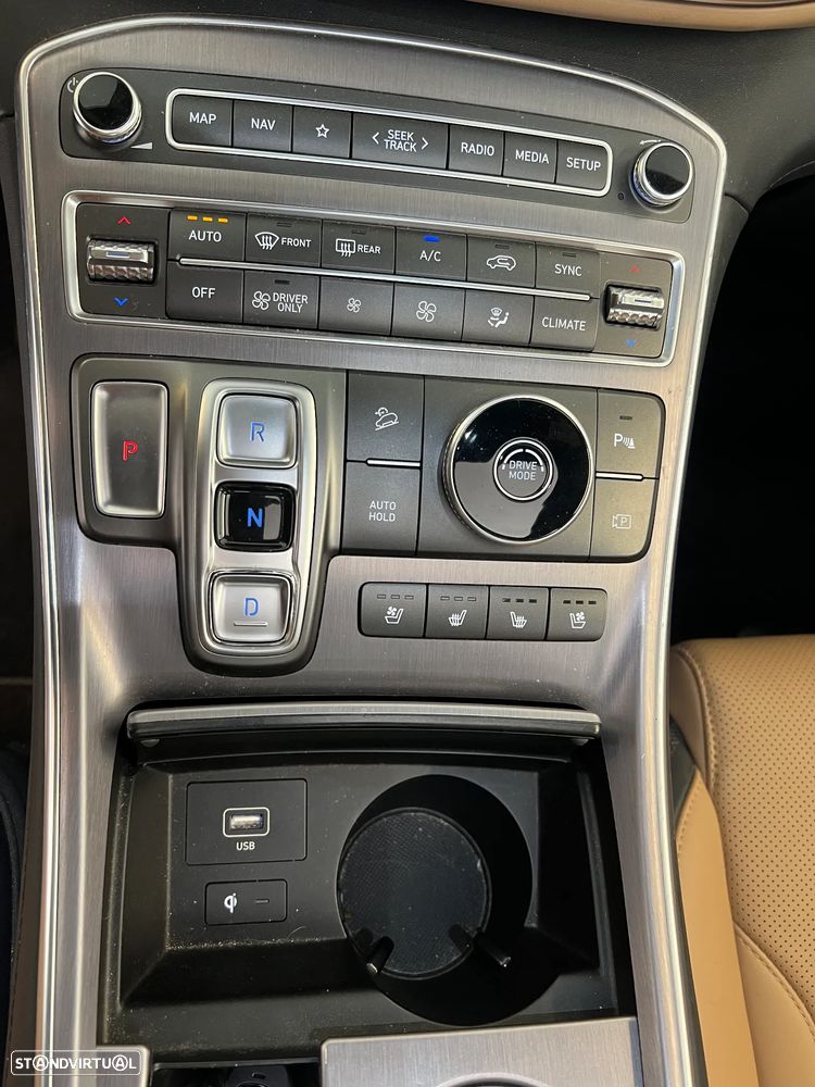 Hyundai Santa Fe 1.6 T-GDI HEV Vanguard+Luxury Pack - 18