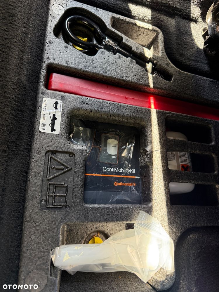 Ford Galaxy 2.0 TDCi Titanium - 15