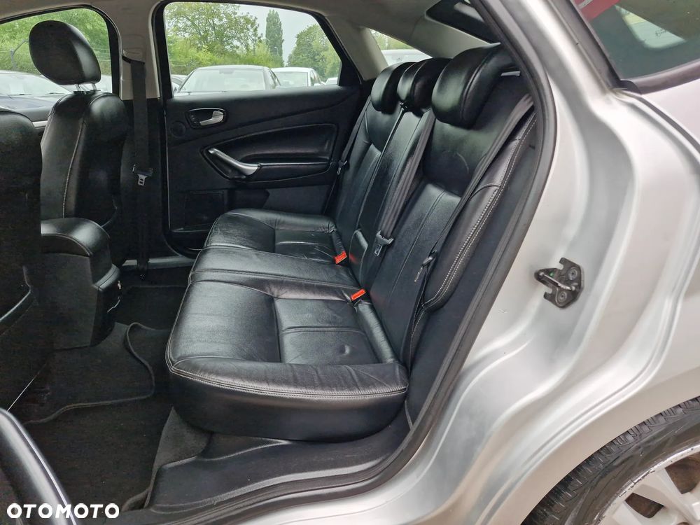 Ford Mondeo 1.8 TDCi Titanium - 13