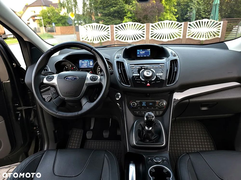 Ford Kuga 2.0 TDCi 4x4 Titanium - 25