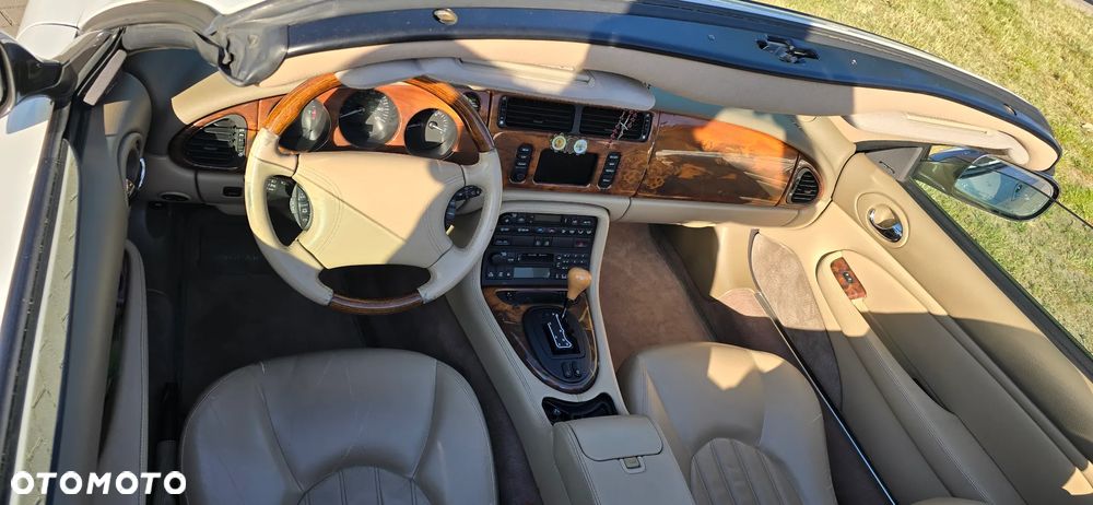 Jaguar XK8 4.0 - 18