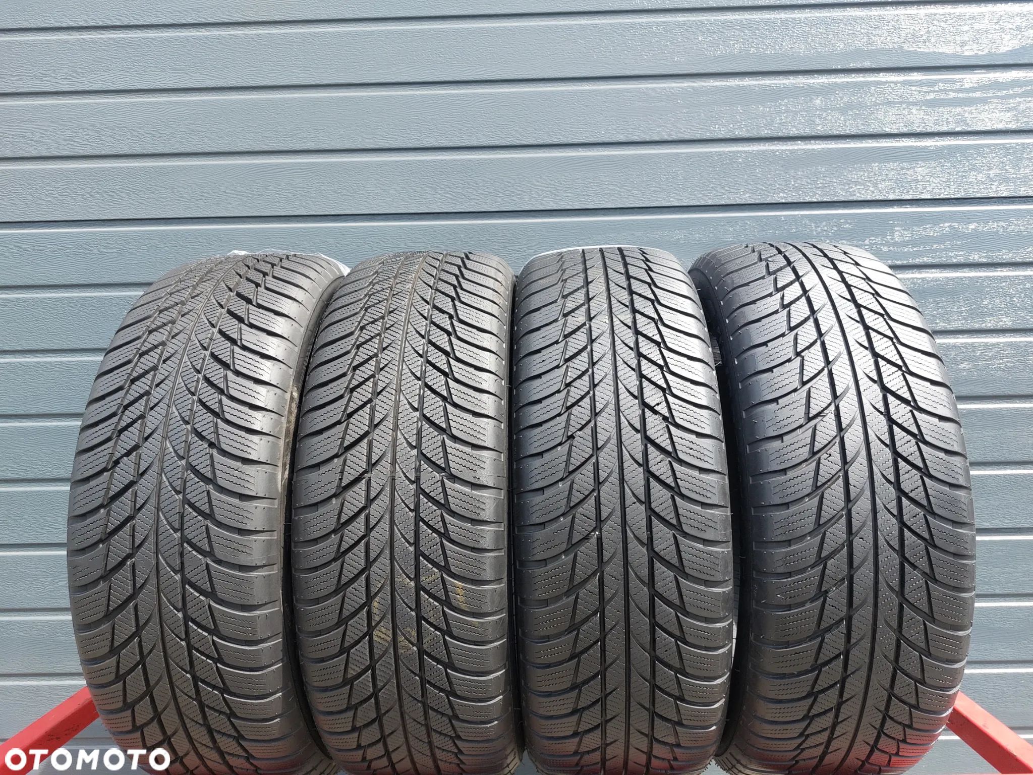 205/60 R17 OPONY BRIDGESTONE BLIZZAK LM001 DOT16 - 1