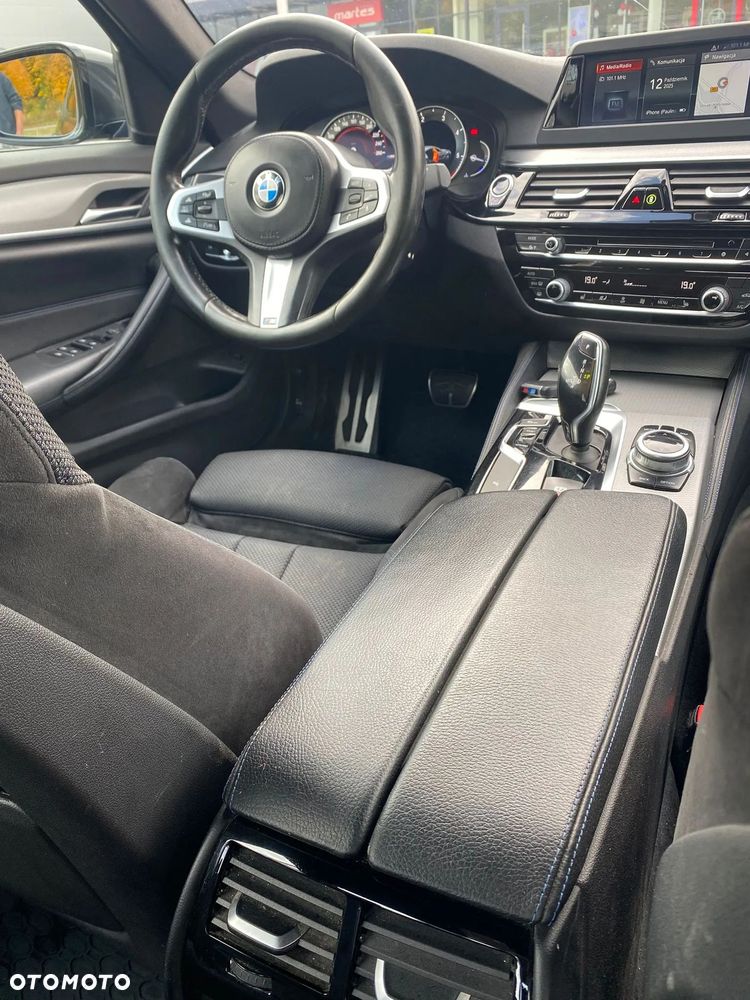 BMW Seria 5 530d M Sport sport - 11